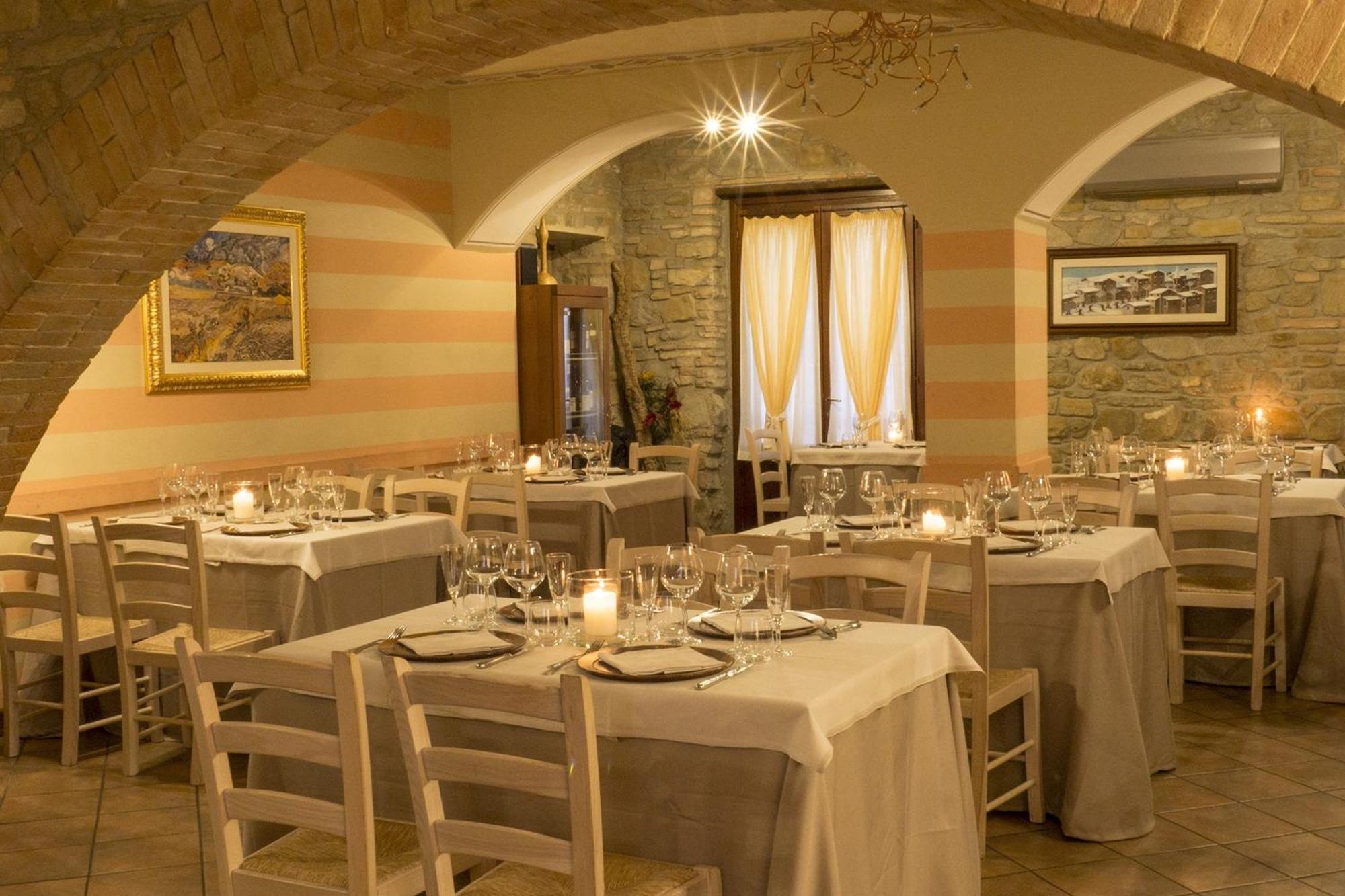 Il Melograno Agriturismo & Spa 피아넬로 외부 사진