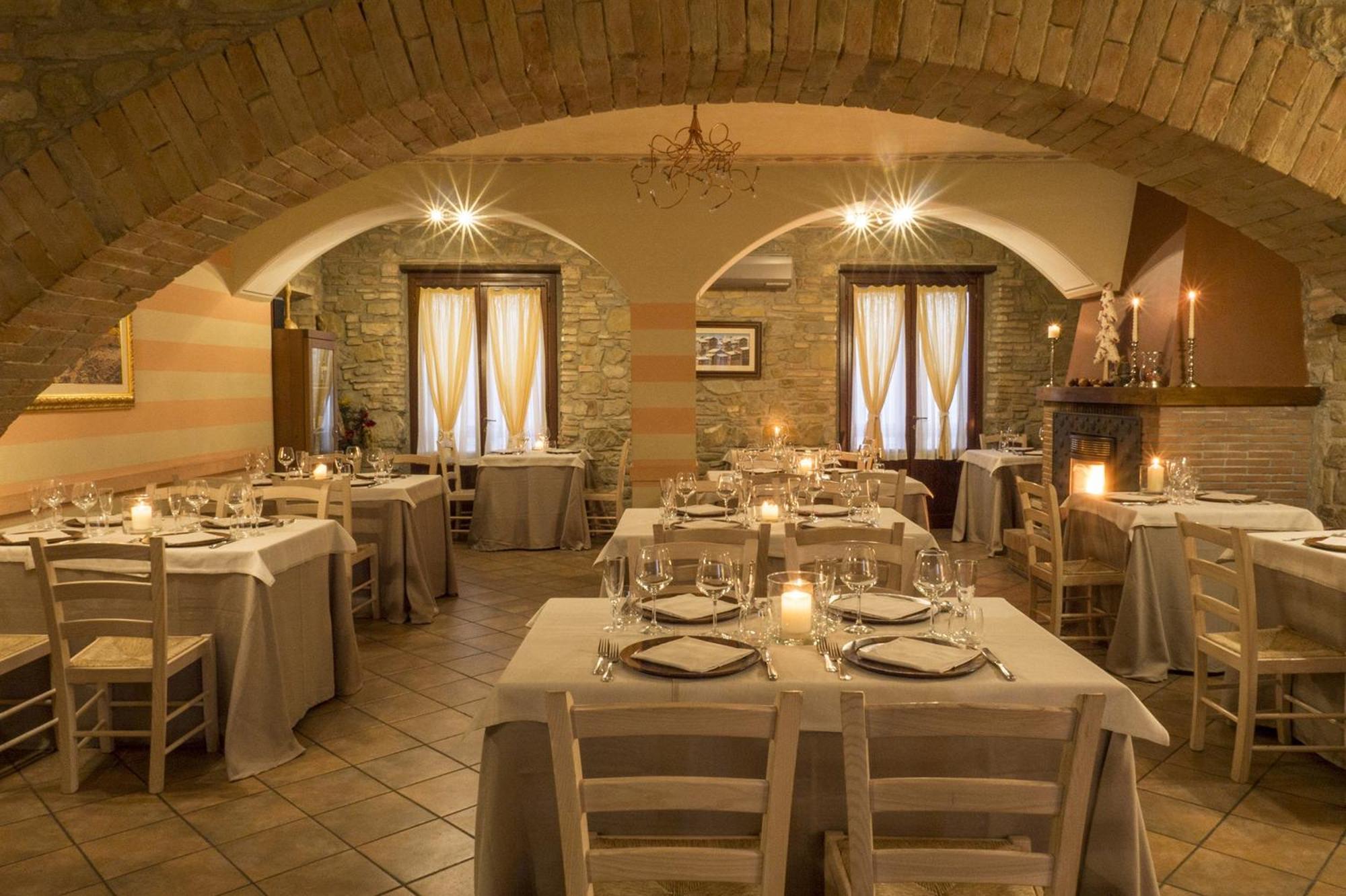 Il Melograno Agriturismo & Spa 피아넬로 외부 사진