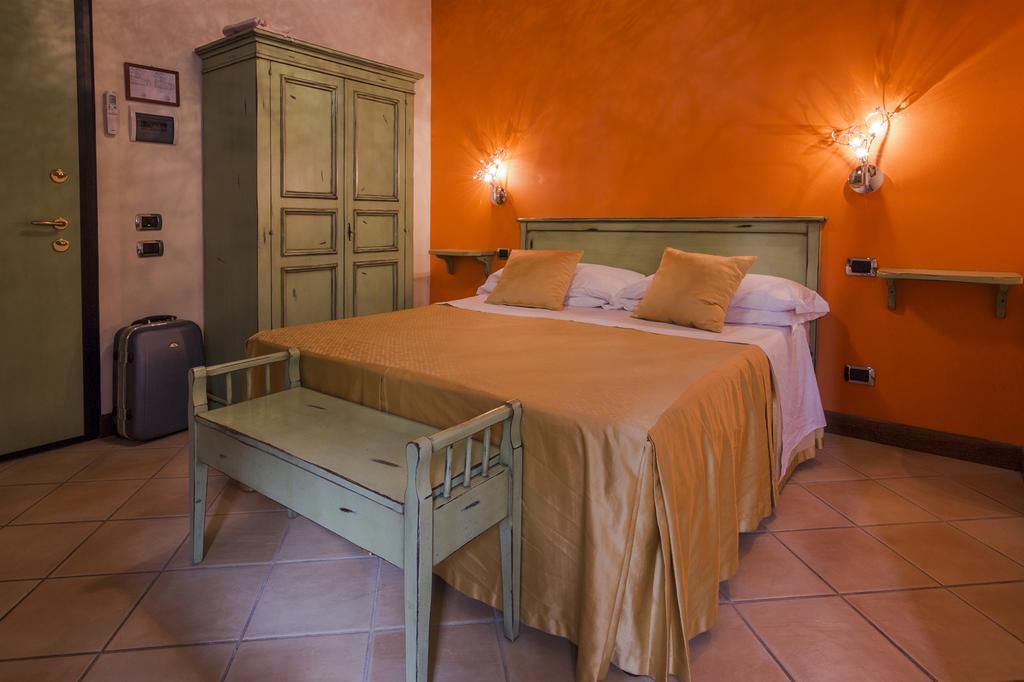 Il Melograno Agriturismo & Spa 피아넬로 외부 사진
